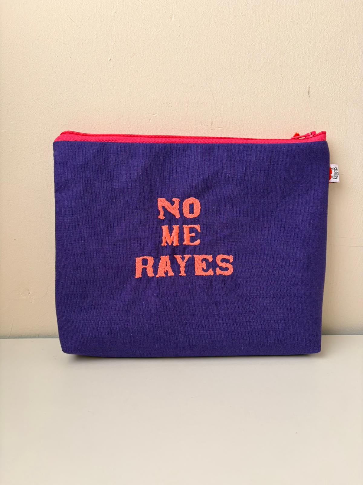 Morado letras salmón - No me rayes - Neceser