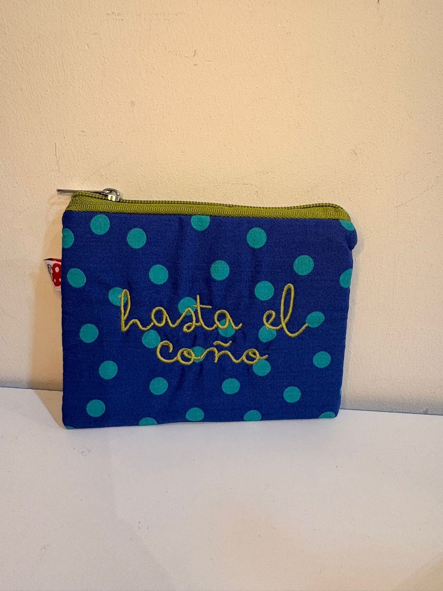 Azul marino lunares turquesa letra verde caqui - Monedero - Hasta el coño