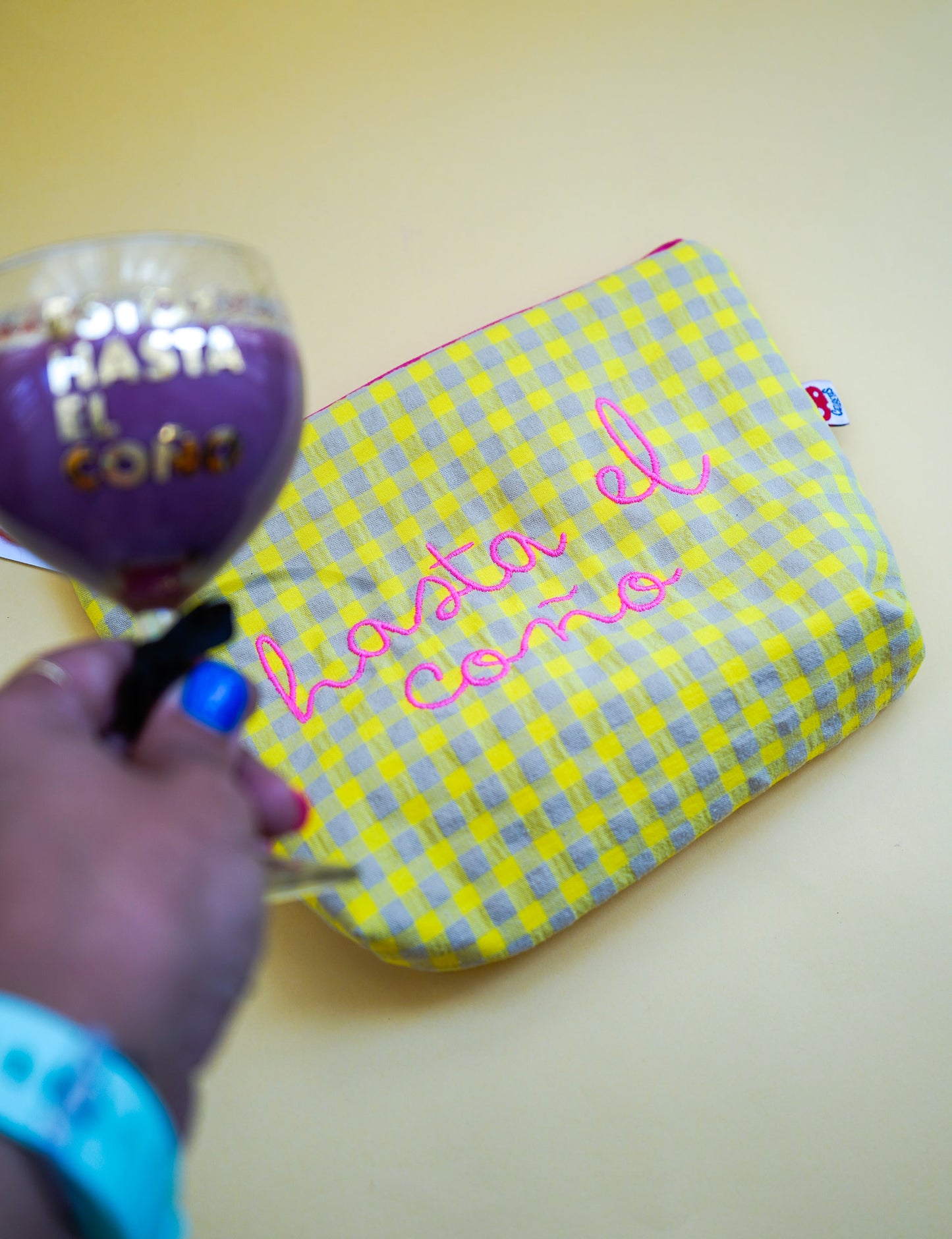 Vichy amarillo letra rosa - Hasta el coño - Neceser flúor