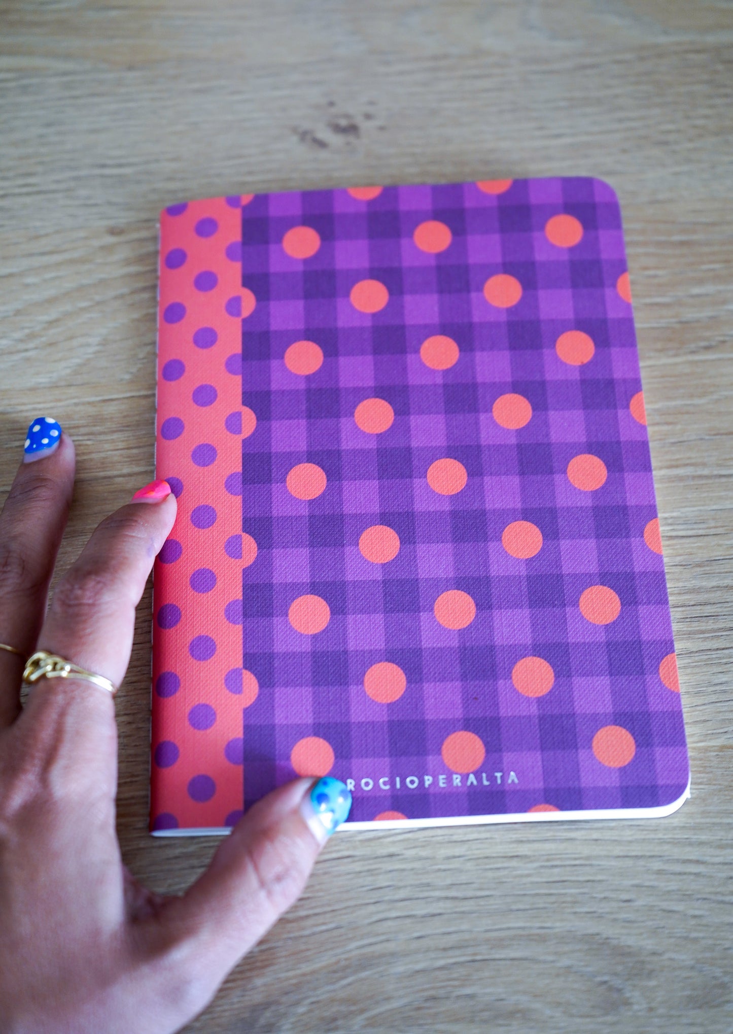 Rocío Peralta - Libreta vichy morado lunares rojo rosa