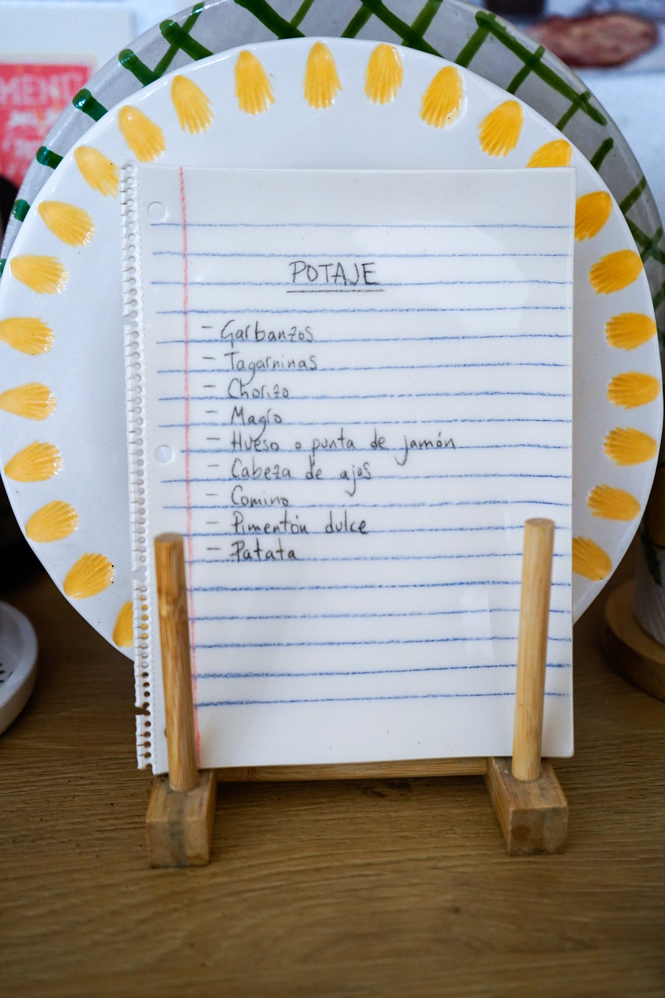 Plato cerámica receta de Potaje