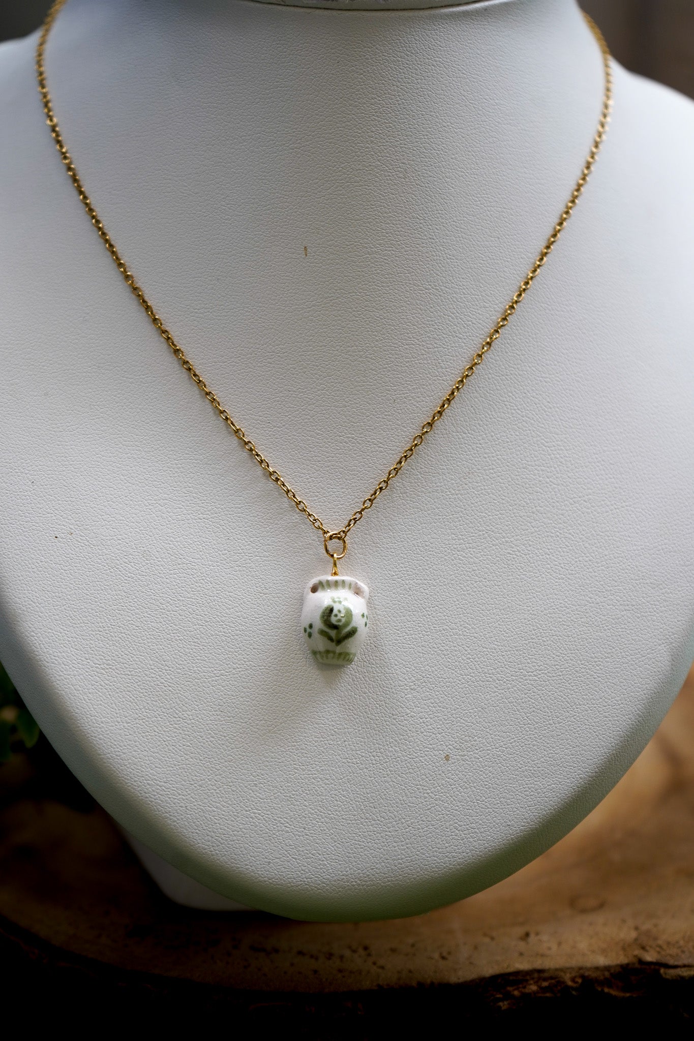 Collar Jarrón Cerámica