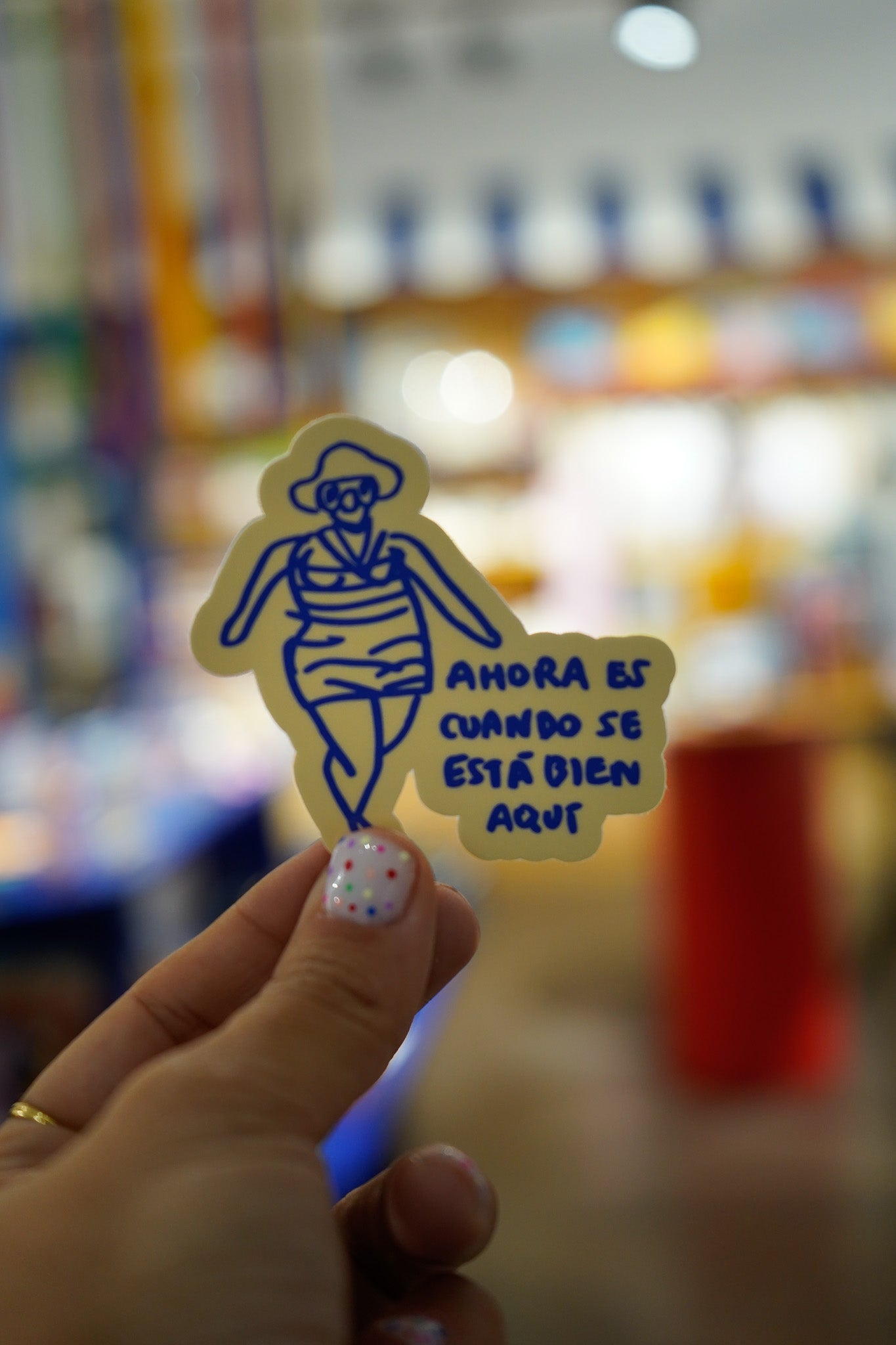 Pegatina Ahora es cuando se está bien aquí.