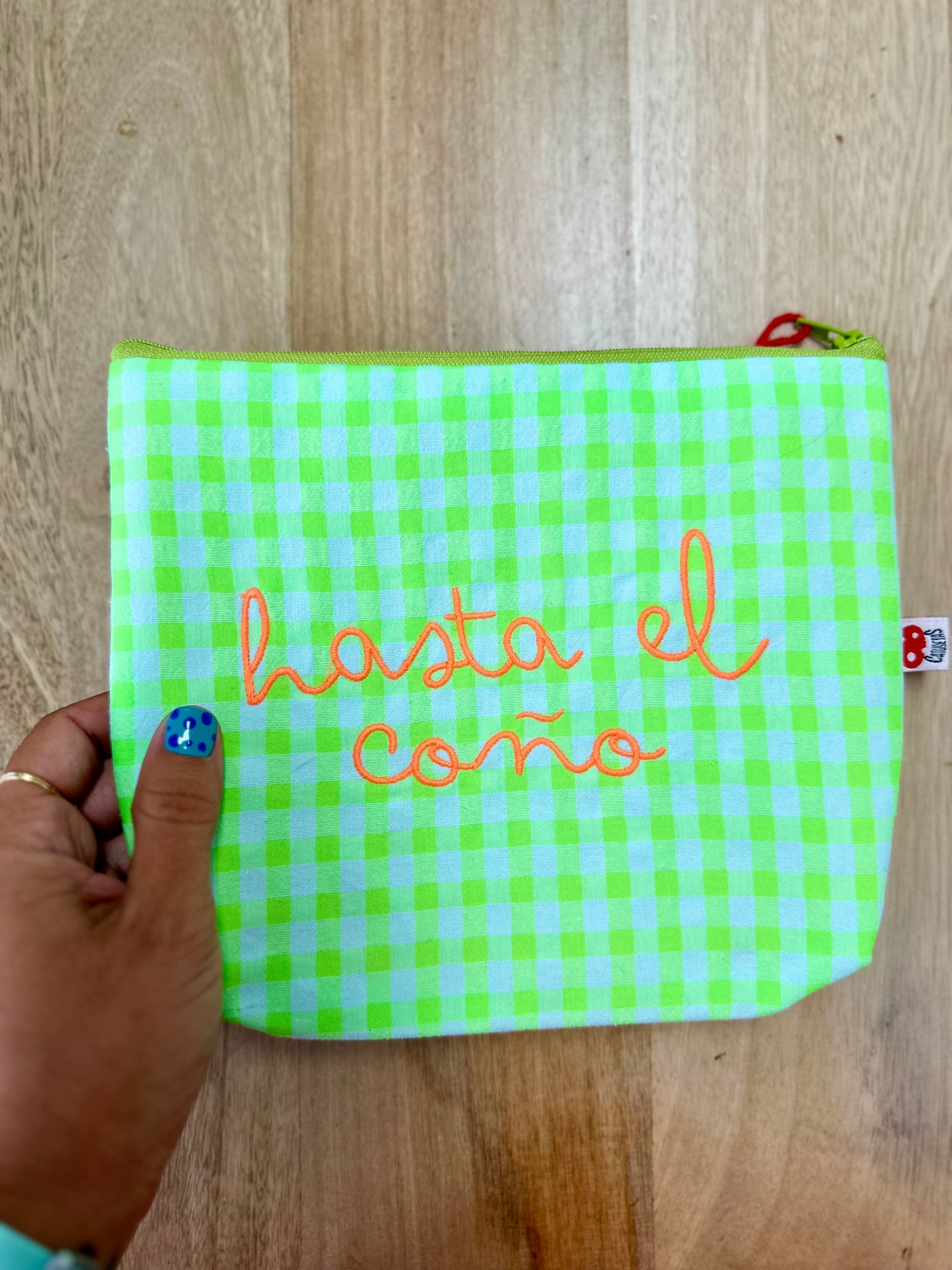 Vichy verde flúor letra naranja - Hasta el coño - Neceser