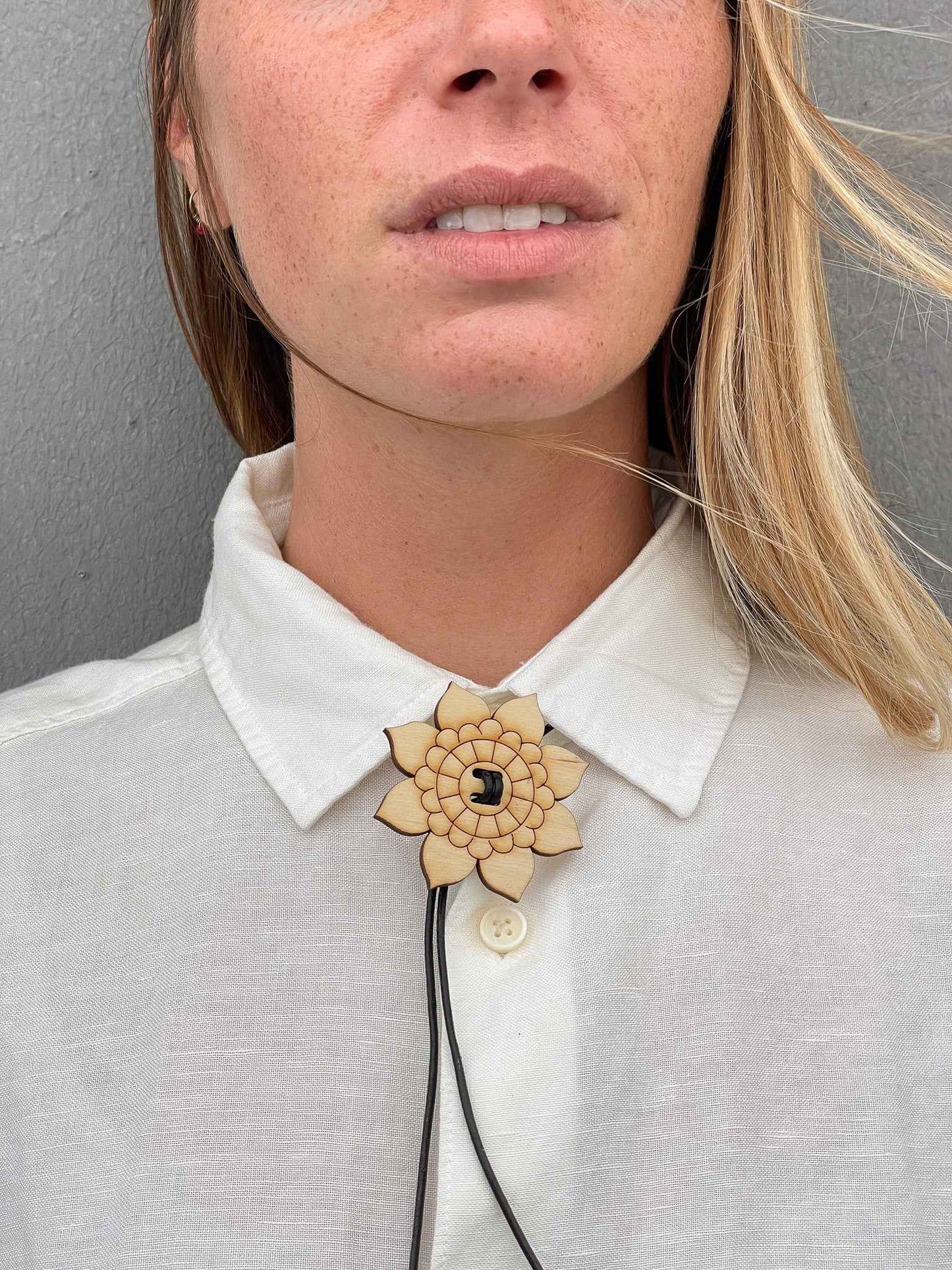 Collar flor cuello