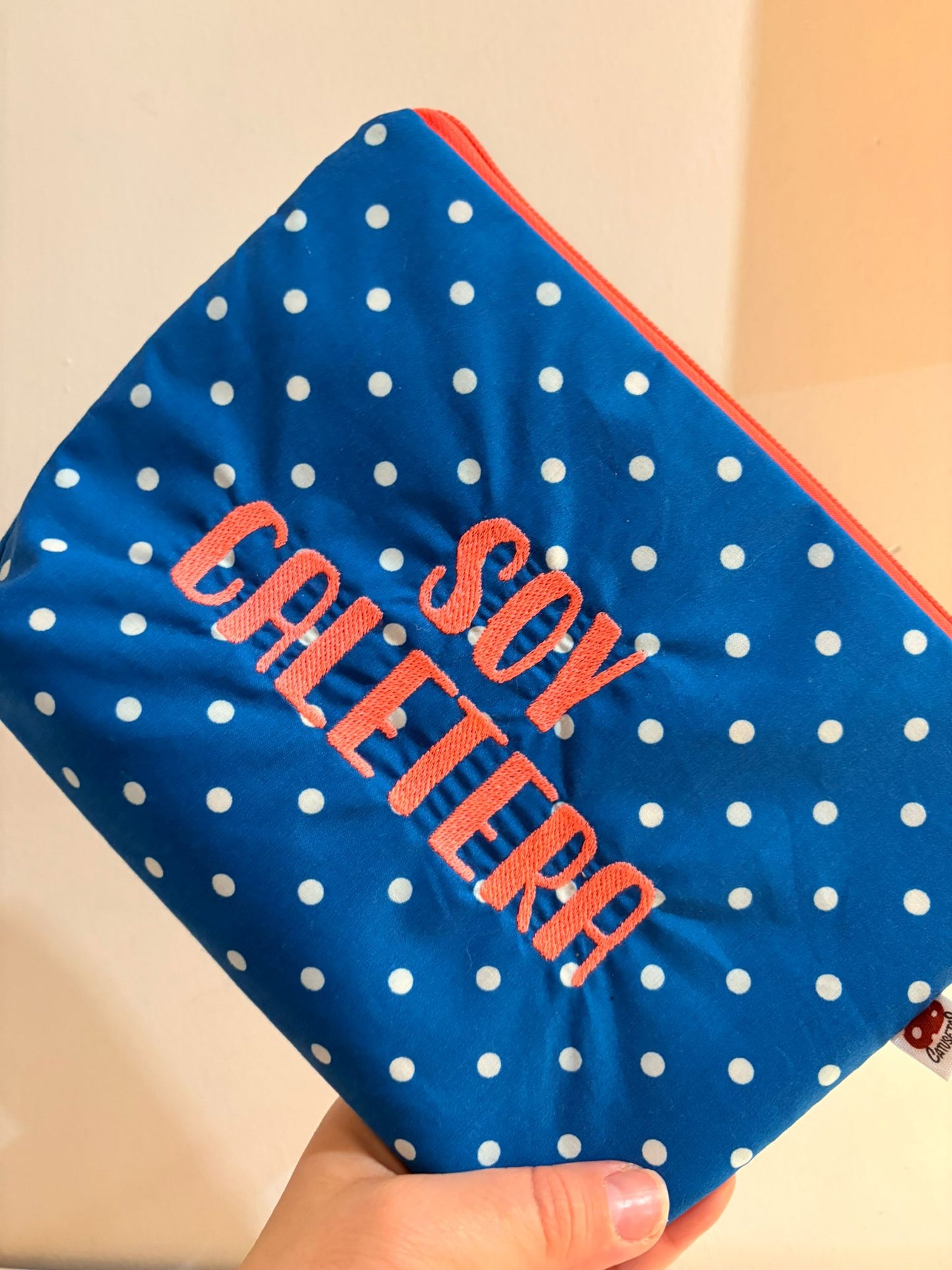 Azul lunares turquesa letra rosa - Soy Caletera - Neceser