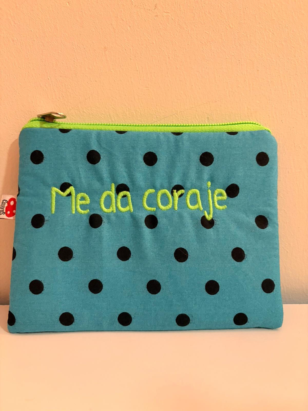 Turquesa lunares letra verde - Monedero - Me da coraje