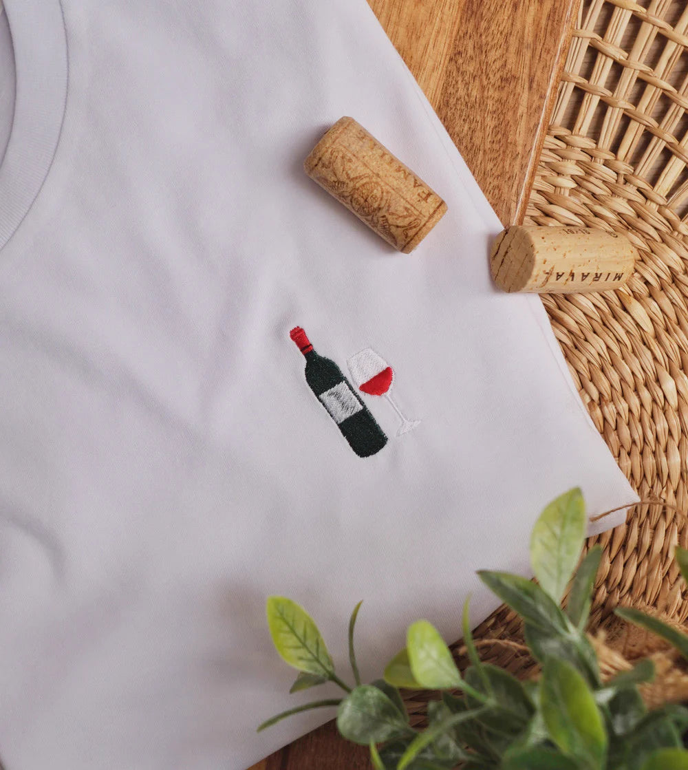 Camiseta bordada vino