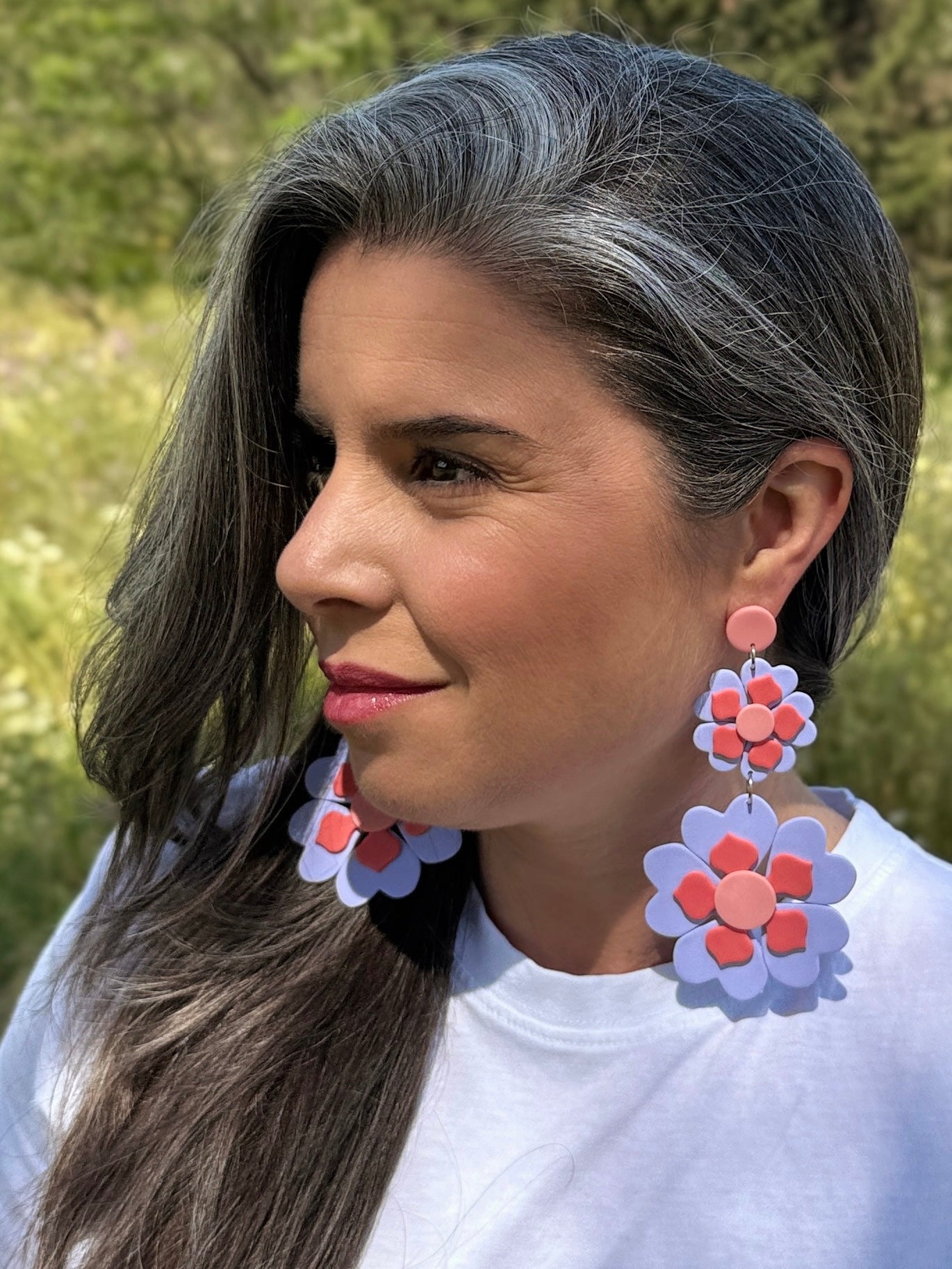 Pendiente Grovy (color lila y coral)