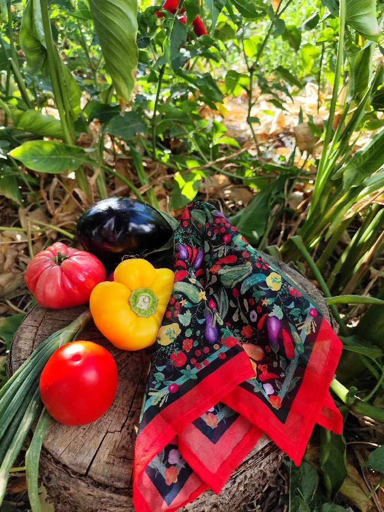 Pañuelo mediano negro huerto