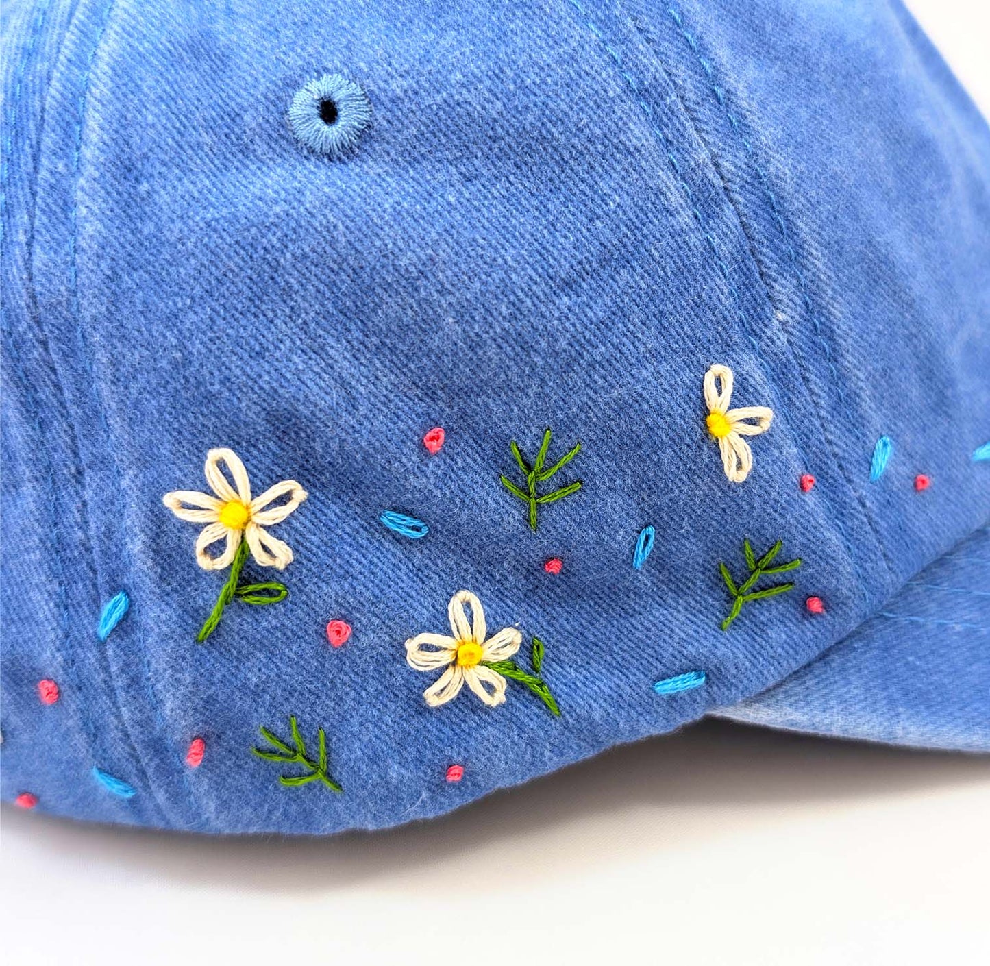Gorras bordadas margaritas