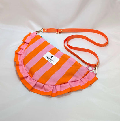 Bolsos de rayas de colores media luna