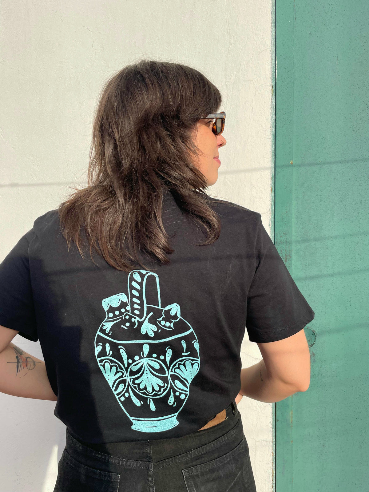 Camiseta Botijo ( Negra y Azul)