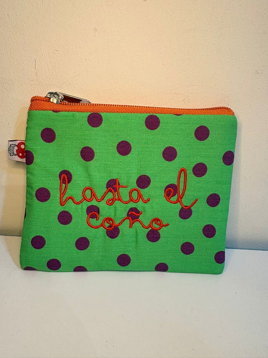 Verde lunares morados letra roja - Monedero - Hasta el coño
