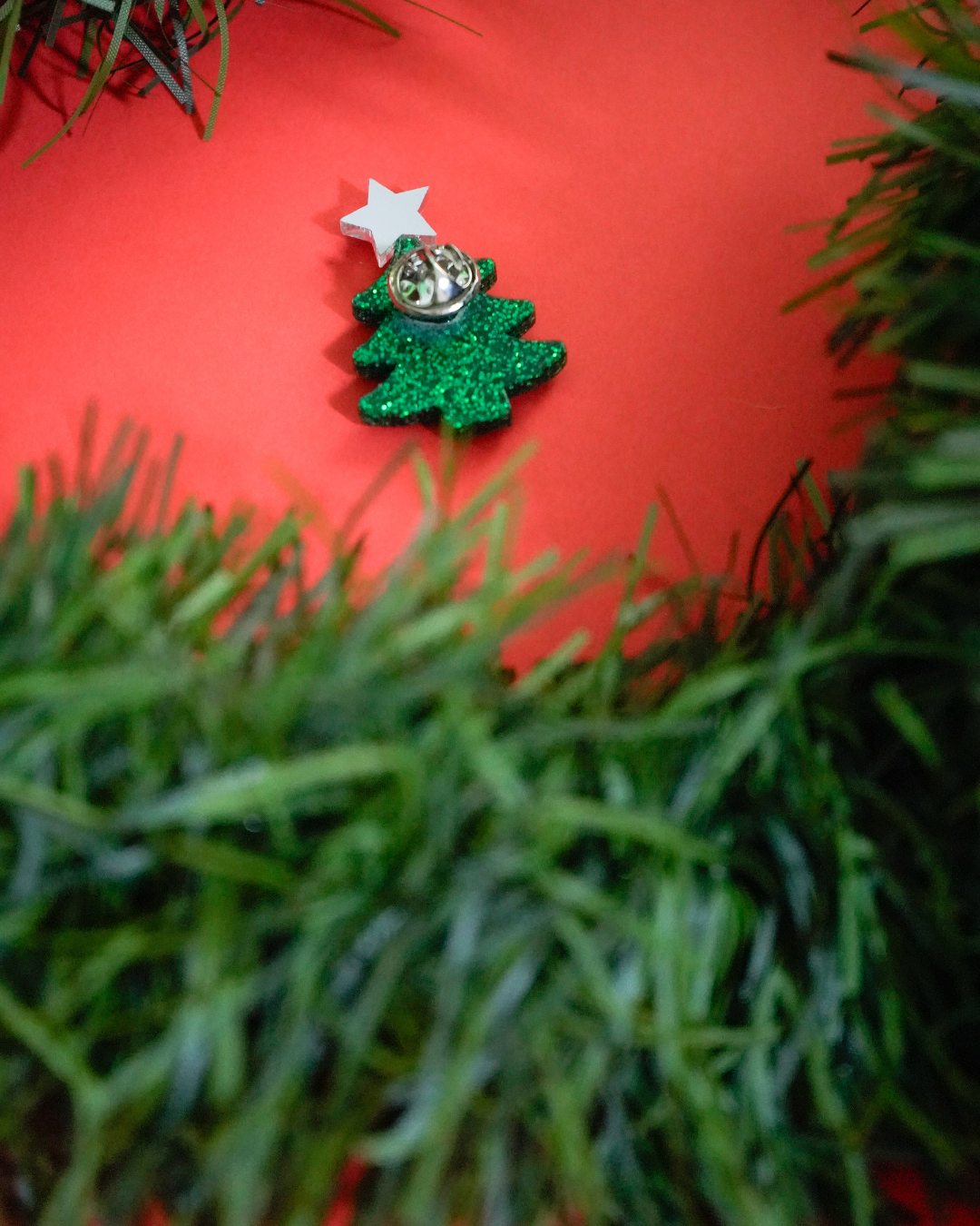 Pin Árbol de Navidad Estrella de color