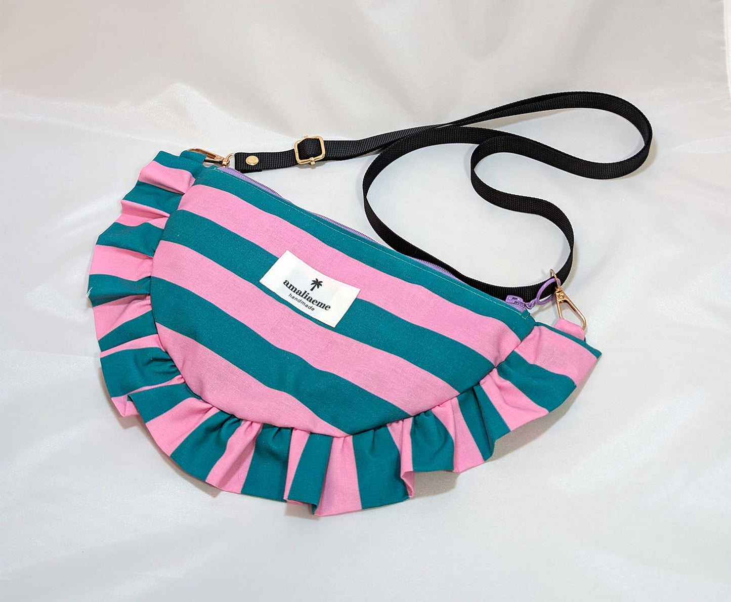 Bolsos de rayas de colores media luna