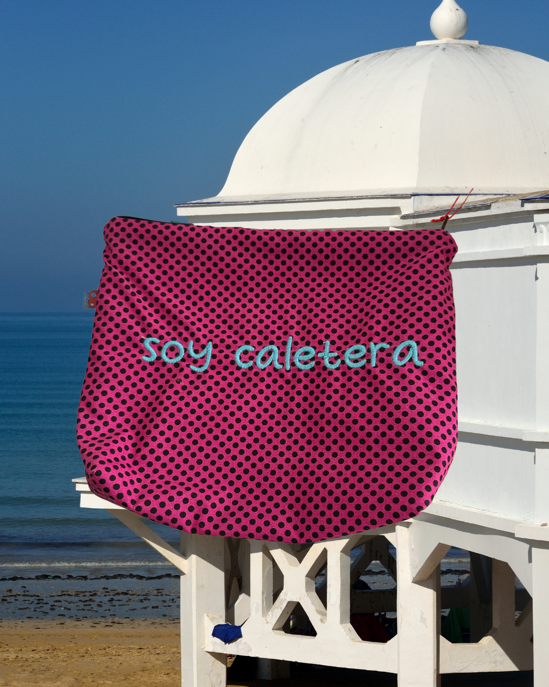 Soy Caletera toiletry bag - Purple polka dots blue letter 