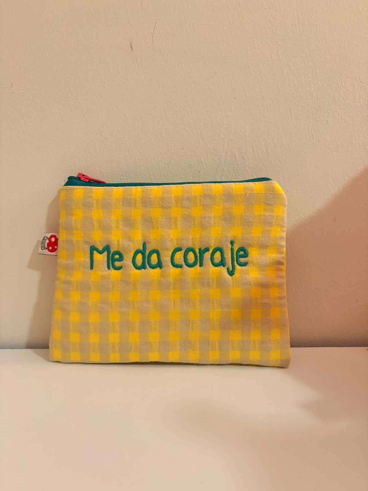 Vichy amarillo letra turquesa - Monedero - Me da coraje