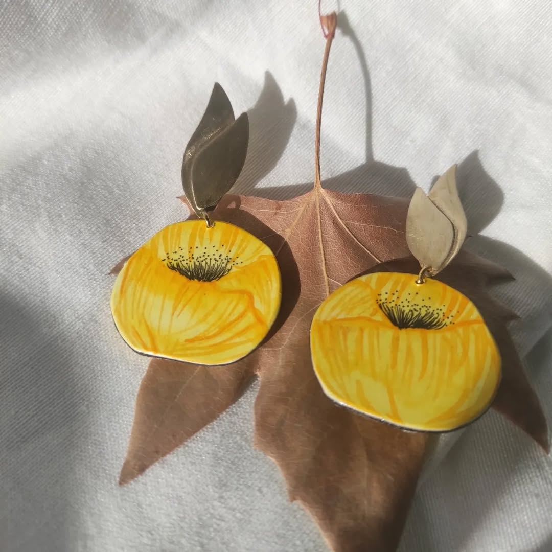Pendientes Flor amarillo - Cartón reciclado