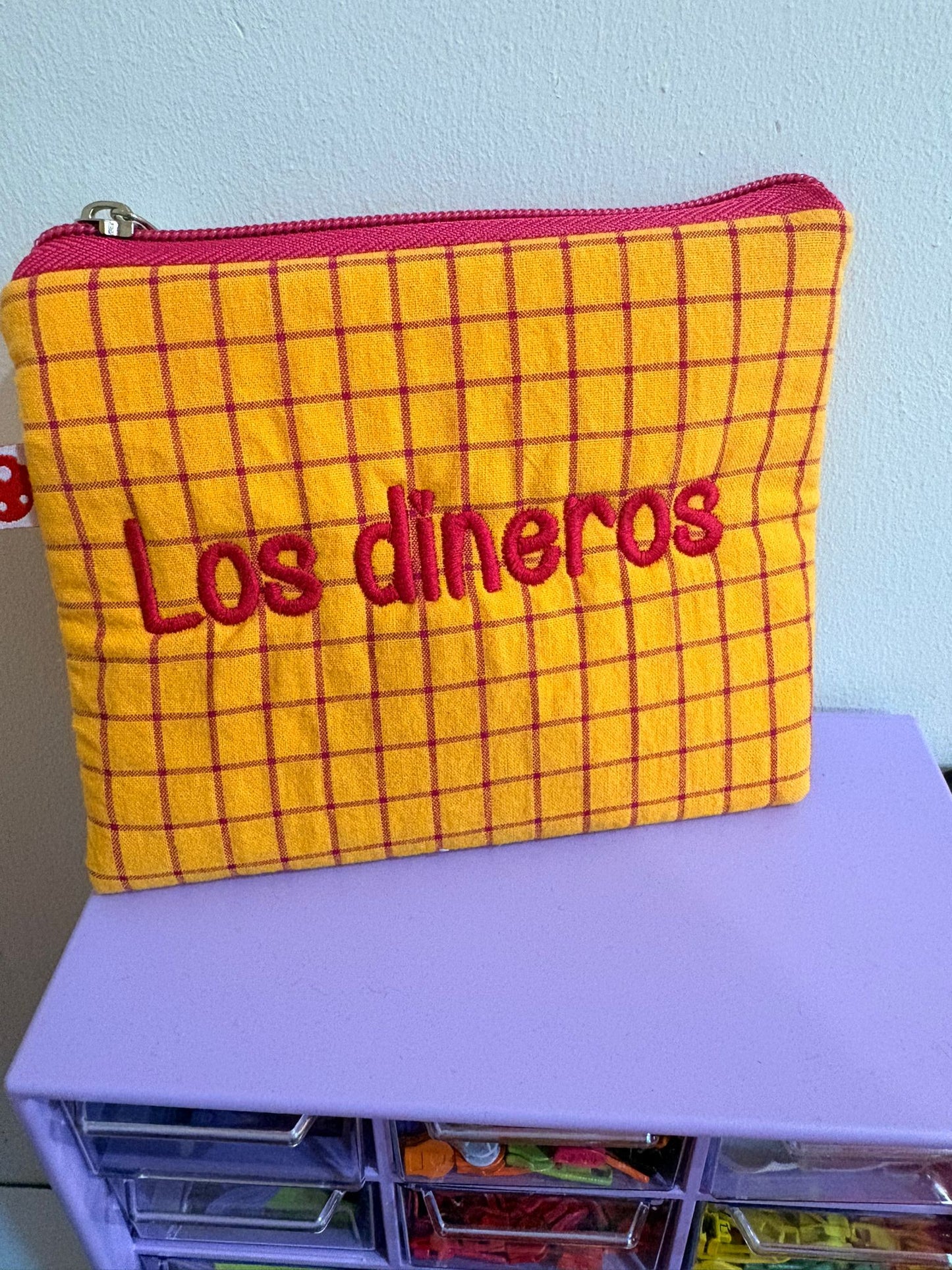 Vichy amarillo cuadros letra roja - Monedero - Los dineros