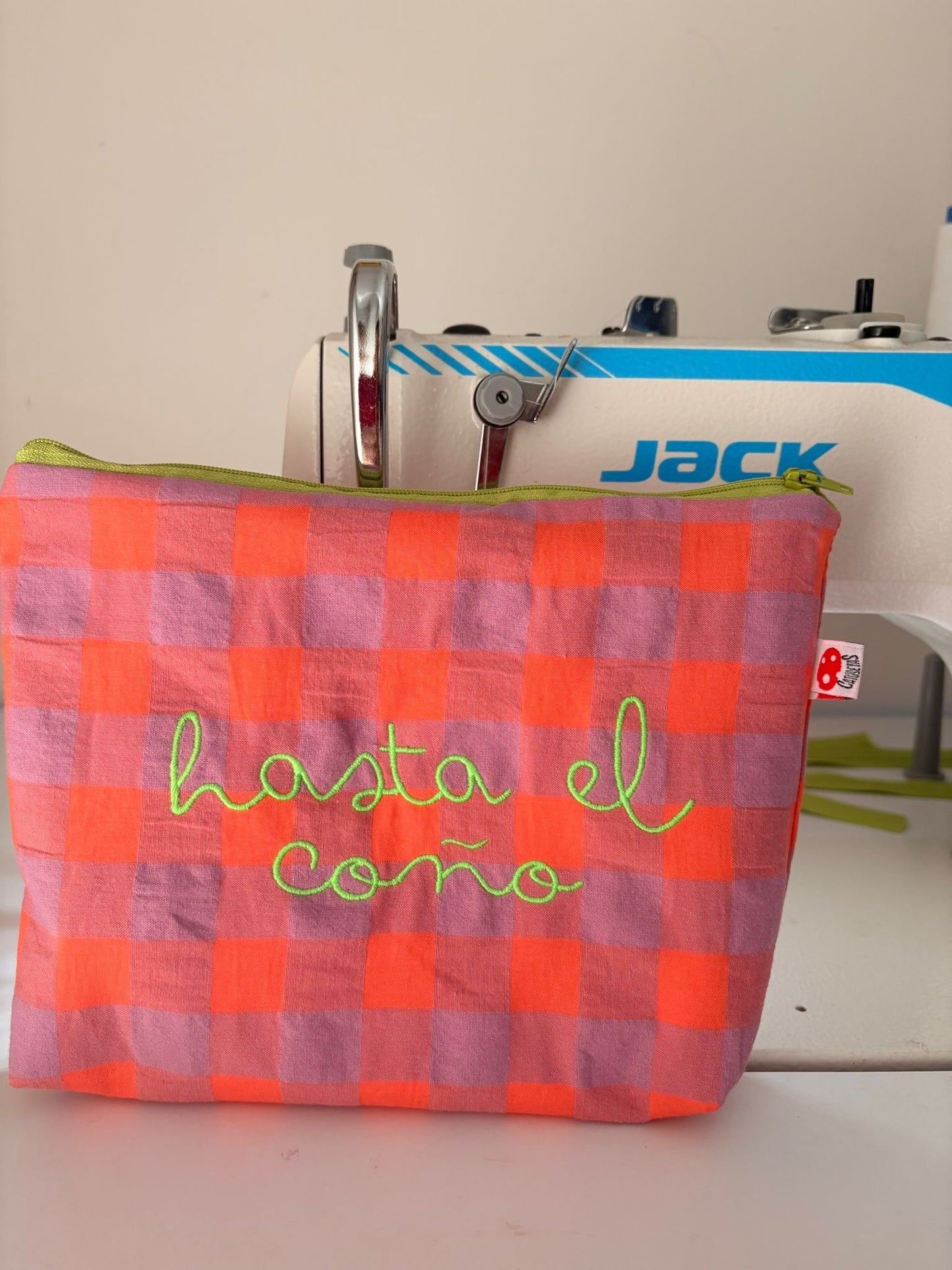 Vichy coral lila letra verde - Hasta el coño - Neceser