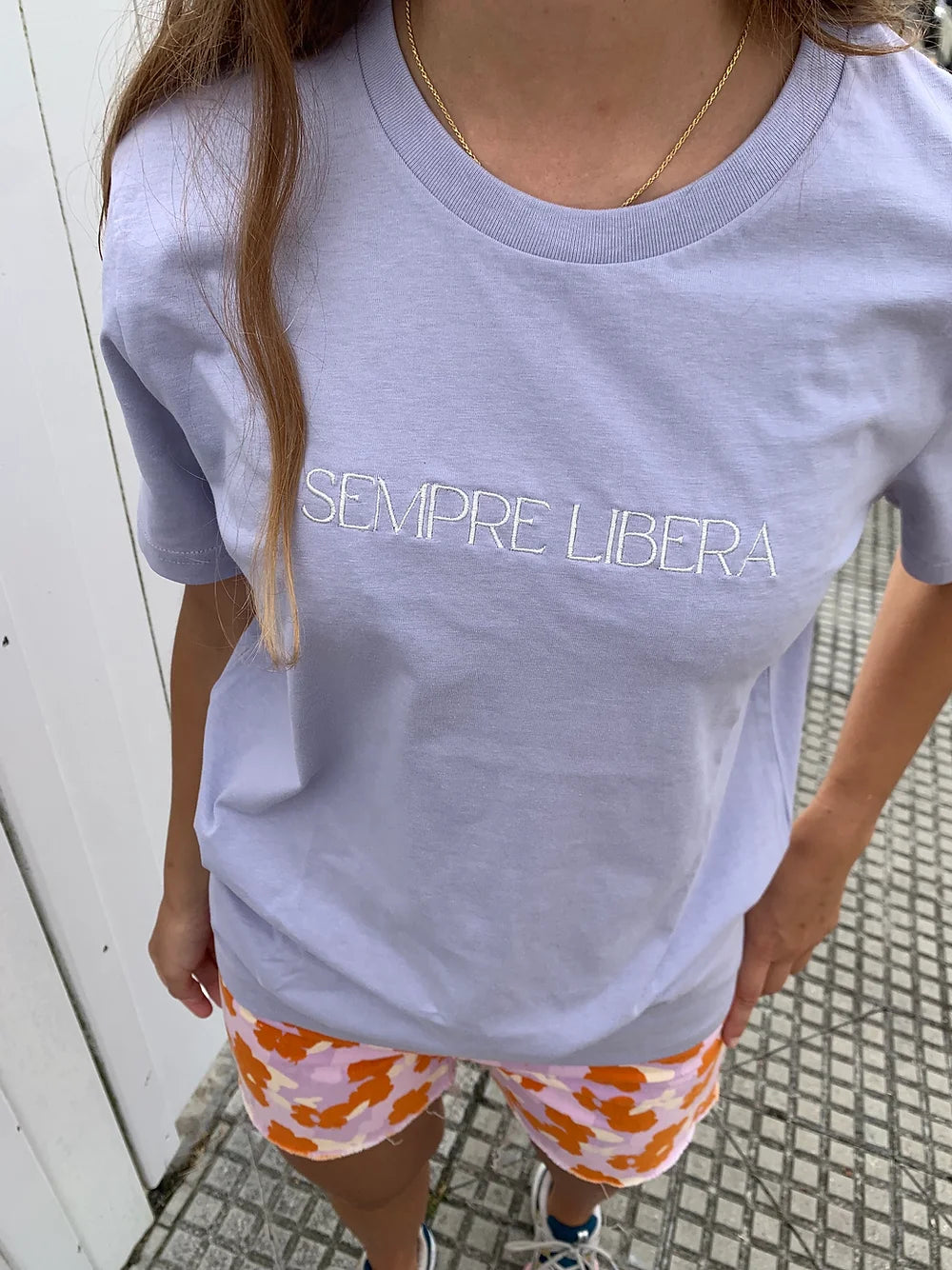 Camiseta SEMPRE LIBERA - Bordada