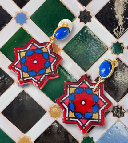Pendientes azulejos rojos y azules pequeños