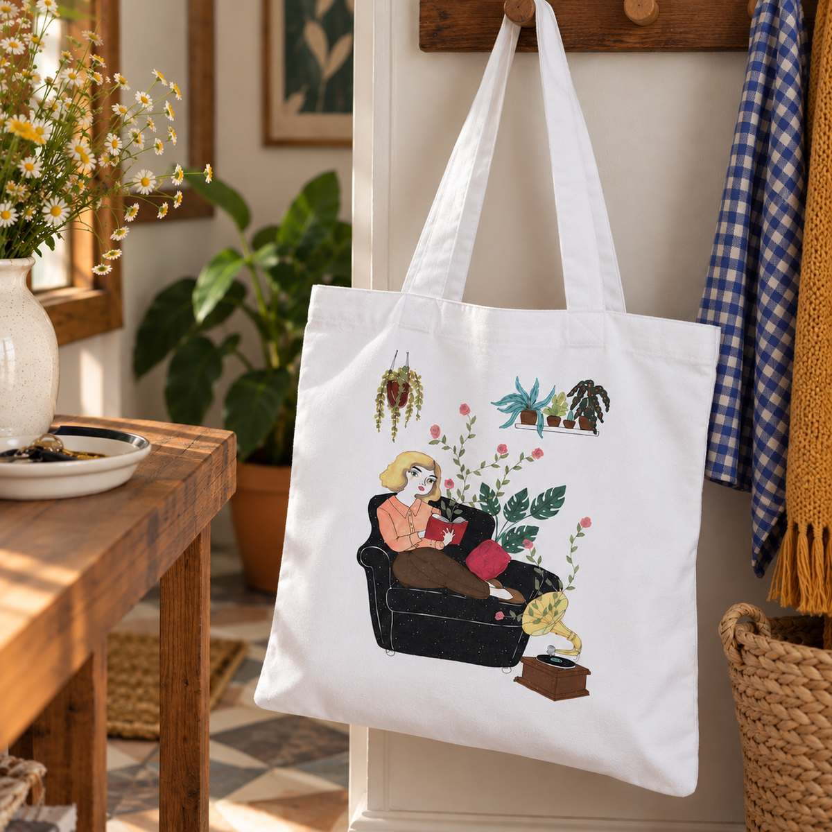 Totebag Yo leo en el sofá de María Hesse