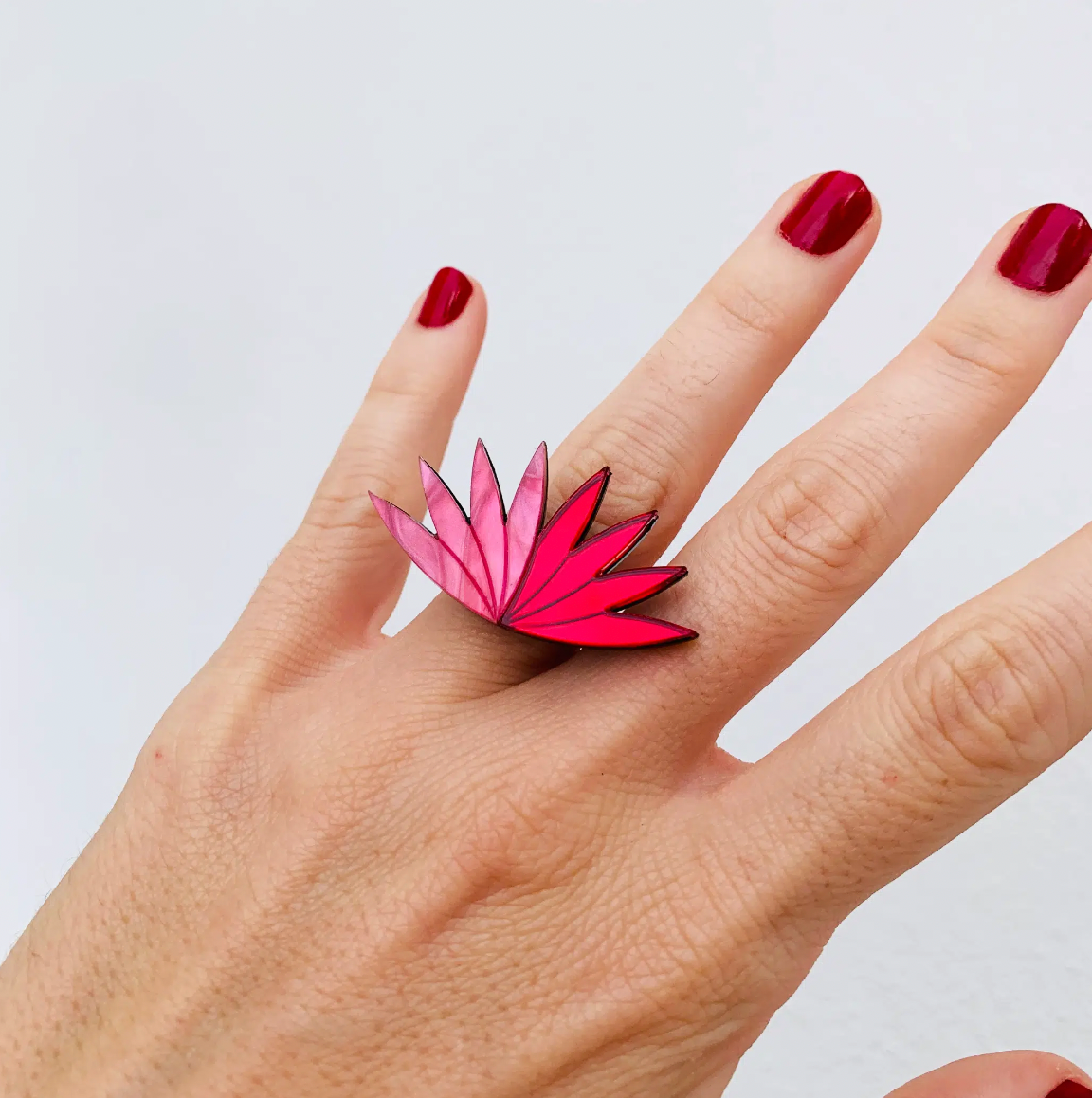 Anillo Flor roja