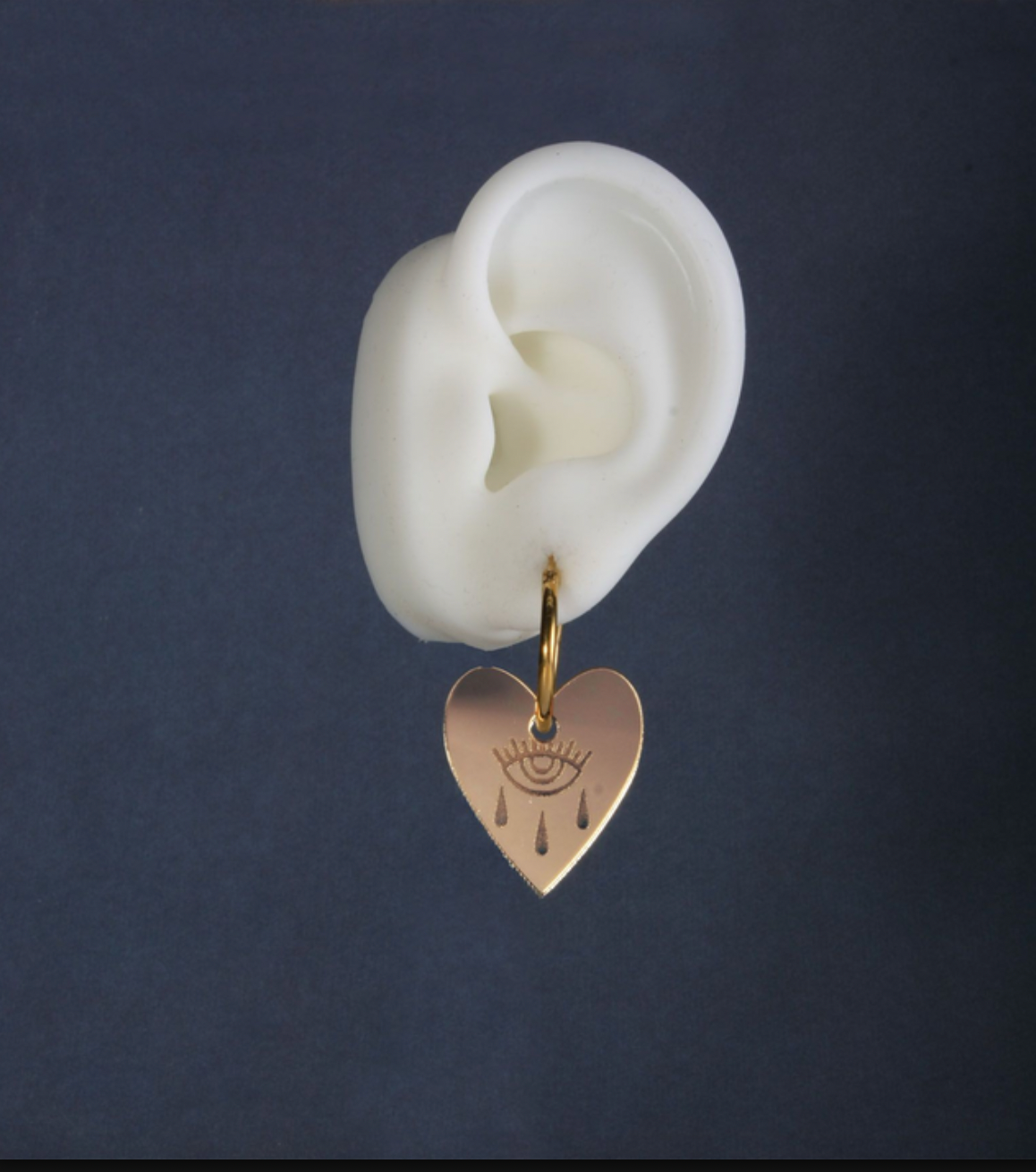 Pendientes corazón ojo con lágrimas