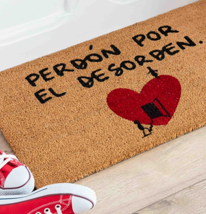 Felpudo "Disculpa el desorden" 72 kilos