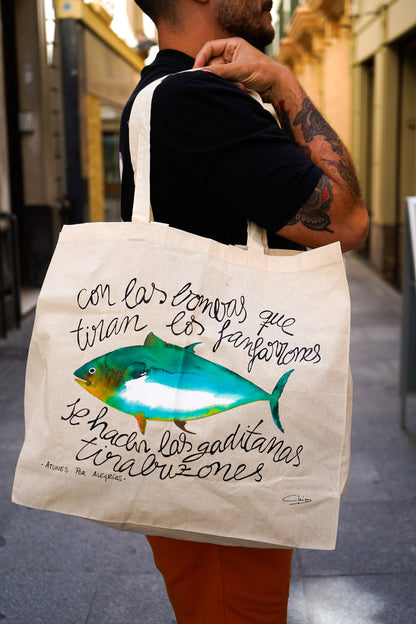 Totebag Atún Con las bombas que tiran los fanfarrones se hacen las gaditanas tirabuzones