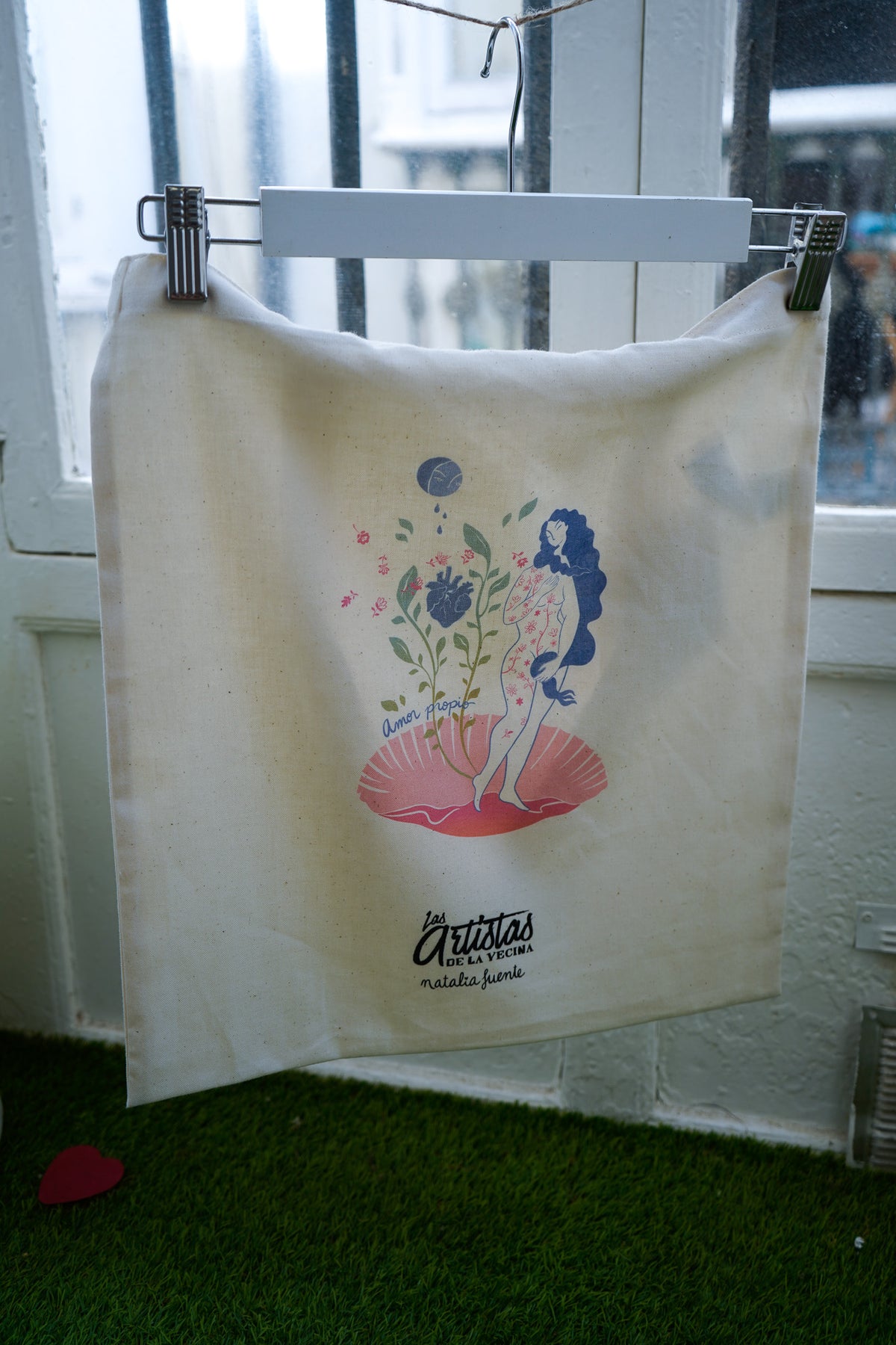 Totebag Amor propio x Natalia Fuente