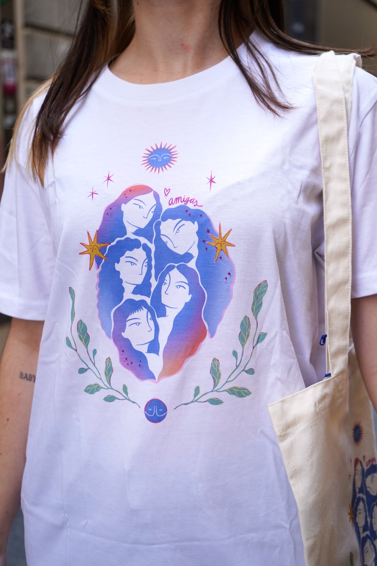 Camiseta Amigas x Natalia Fuente