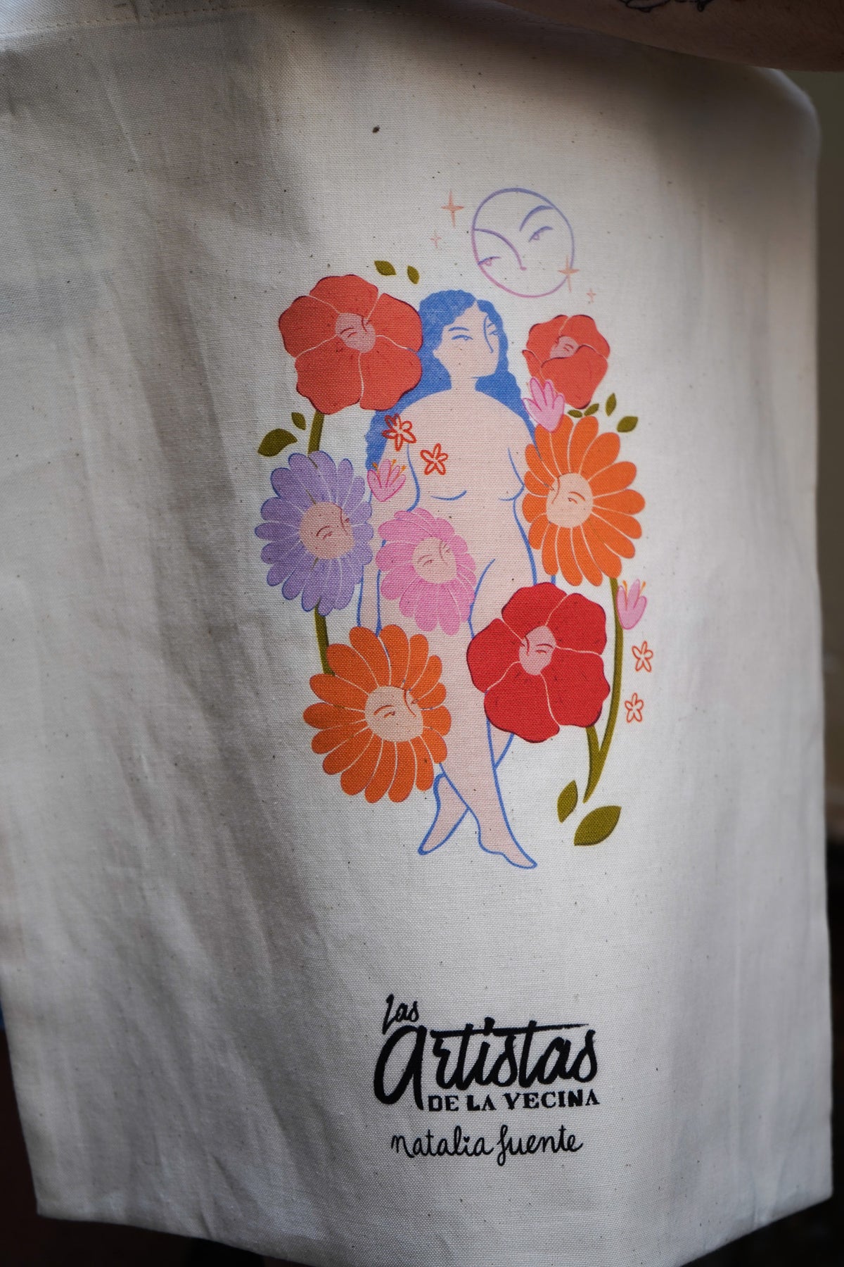 Totebag Chica flores a una misma x Natalia Fuente