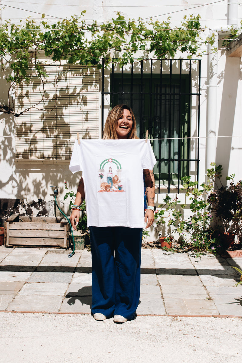 Camiseta Andalucía es mujer x La Neilo — otra vista