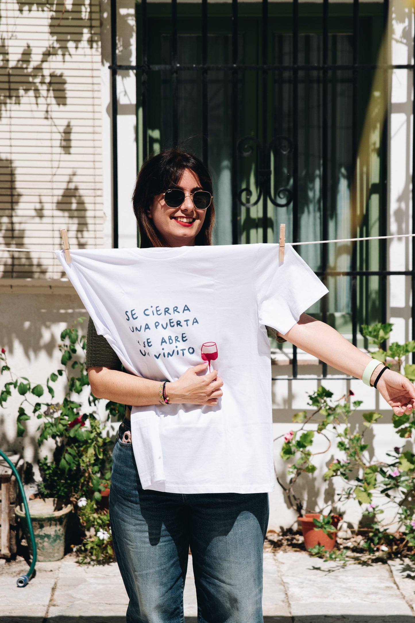 Camiseta Se cierra una puerta x Lali