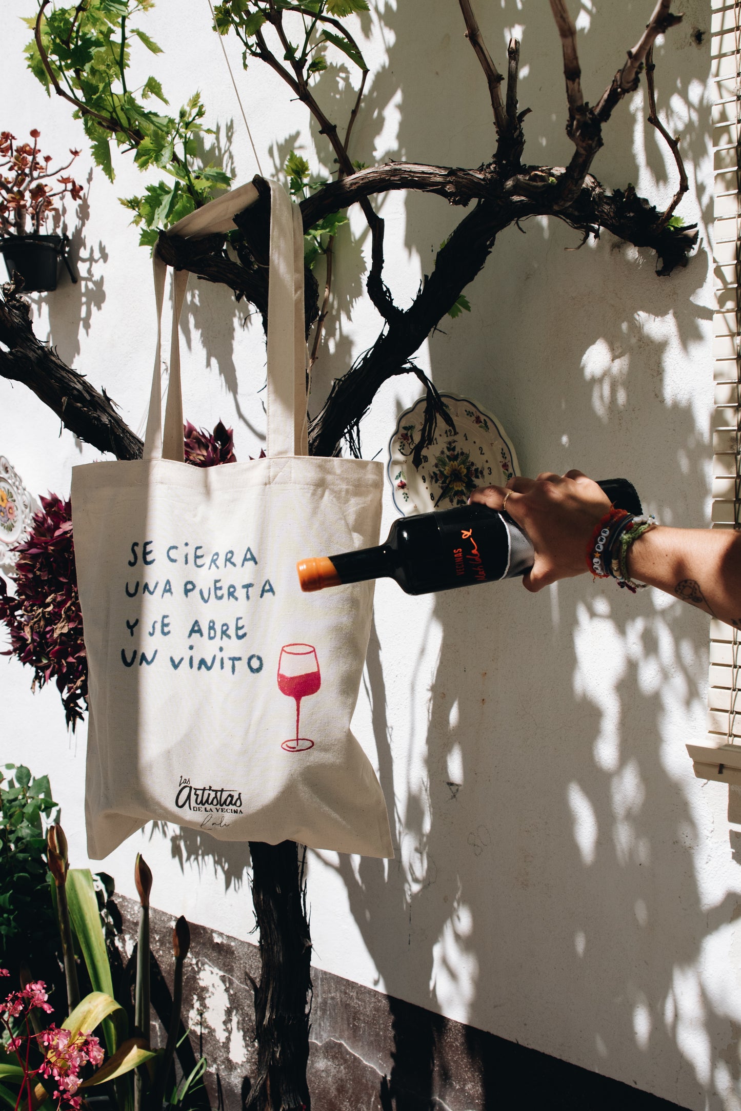 Totebag Se cierra una puerta x Lali