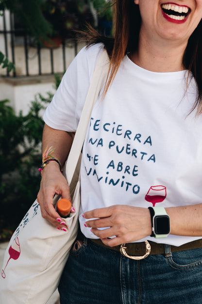 Camiseta Se cierra una puerta x Lali