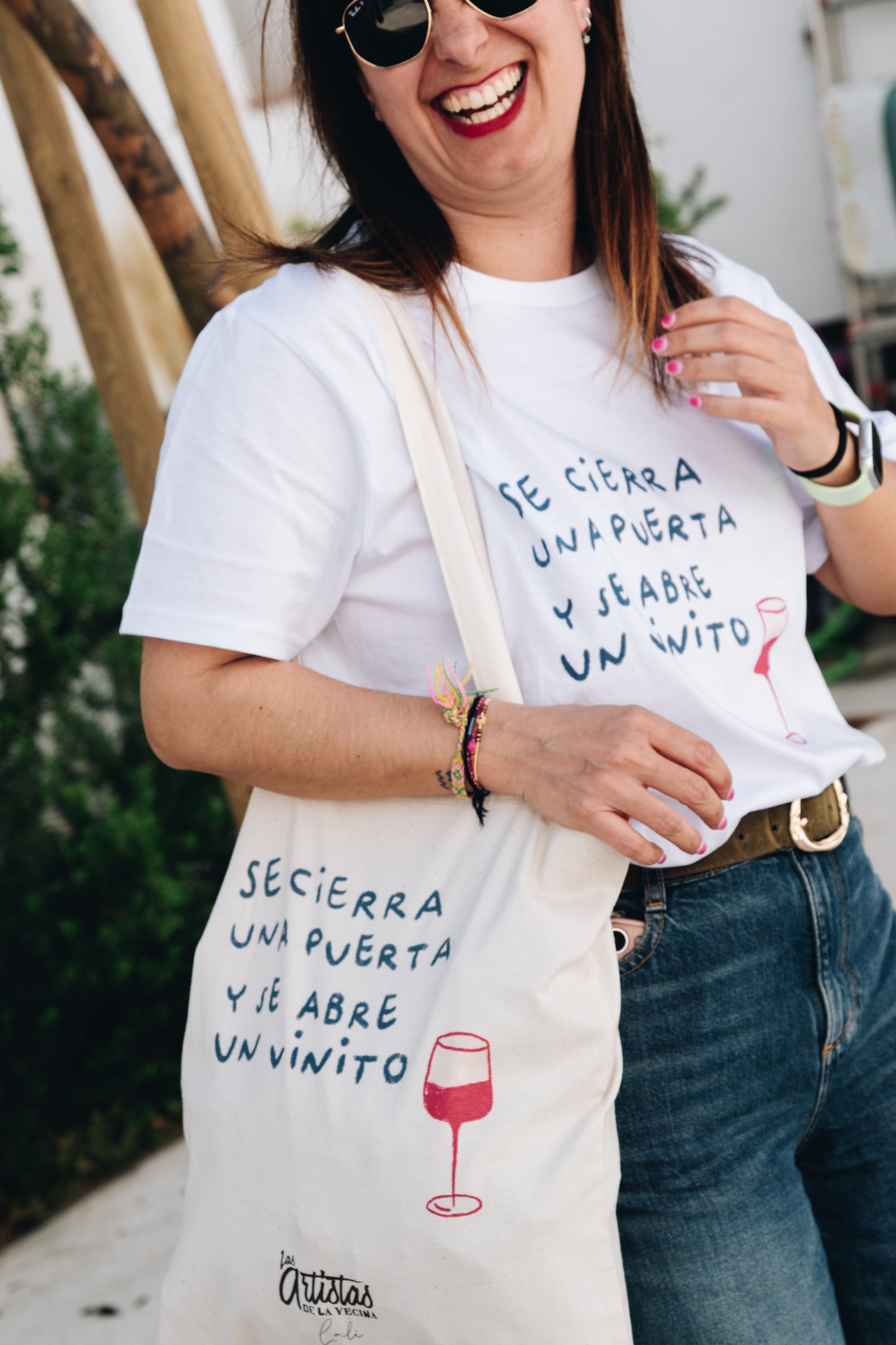 Camiseta Se cierra una puerta x Lali
