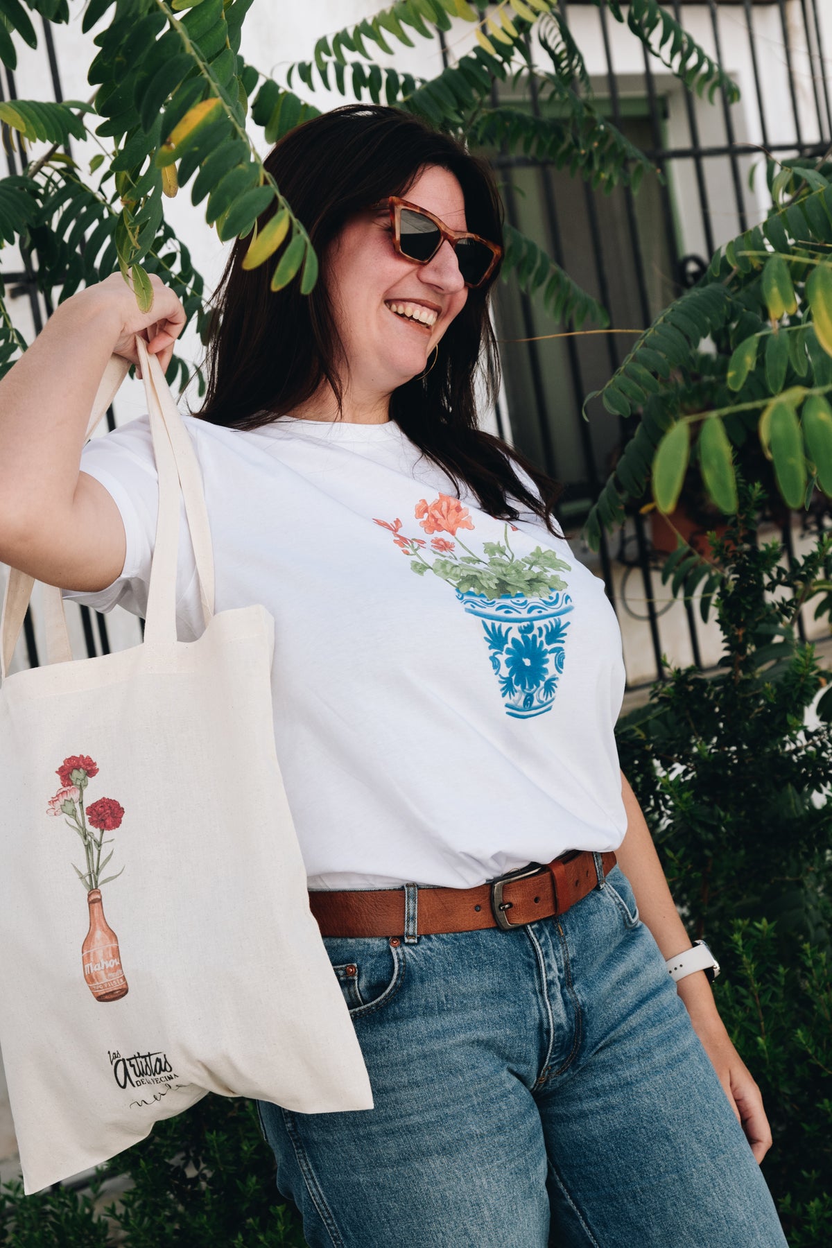 Camiseta Maceta de geranios x Raquel Sarabia