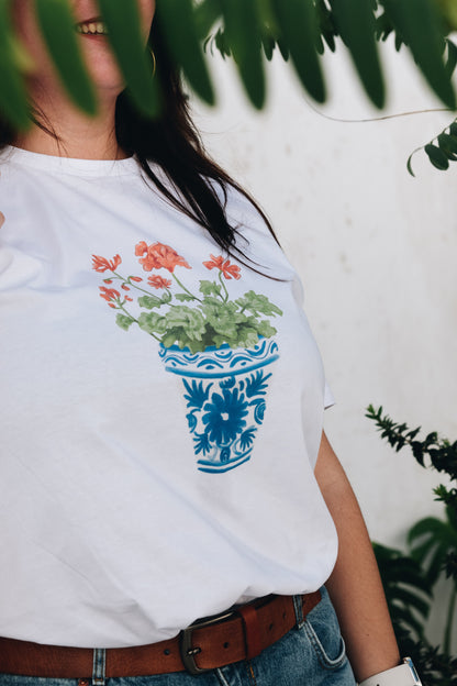 Camiseta Maceta de geranios x Raquel Sarabia
