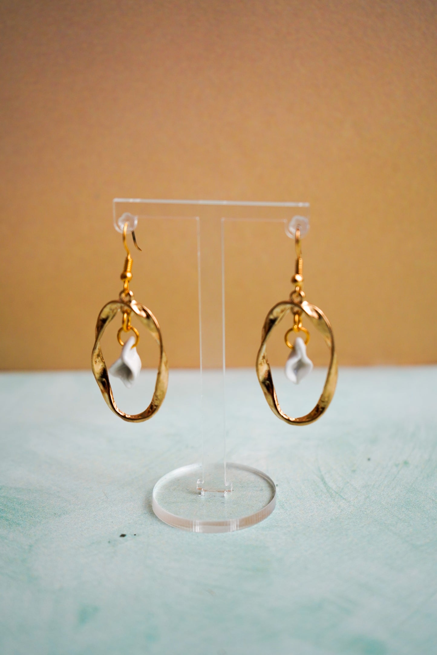 Pendientes Coños Voladores - Óvalo dorado