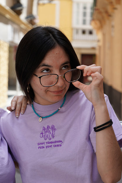 Camiseta Bordada de Estoy trabajando pero estoy cansá