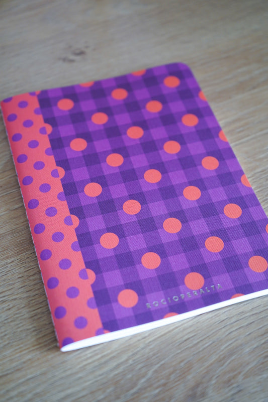 Rocío Peralta - Libreta vichy morado lunares rojo rosa