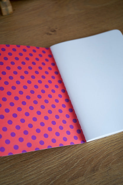 Rocío Peralta - Libreta vichy morado lunares rojo rosa