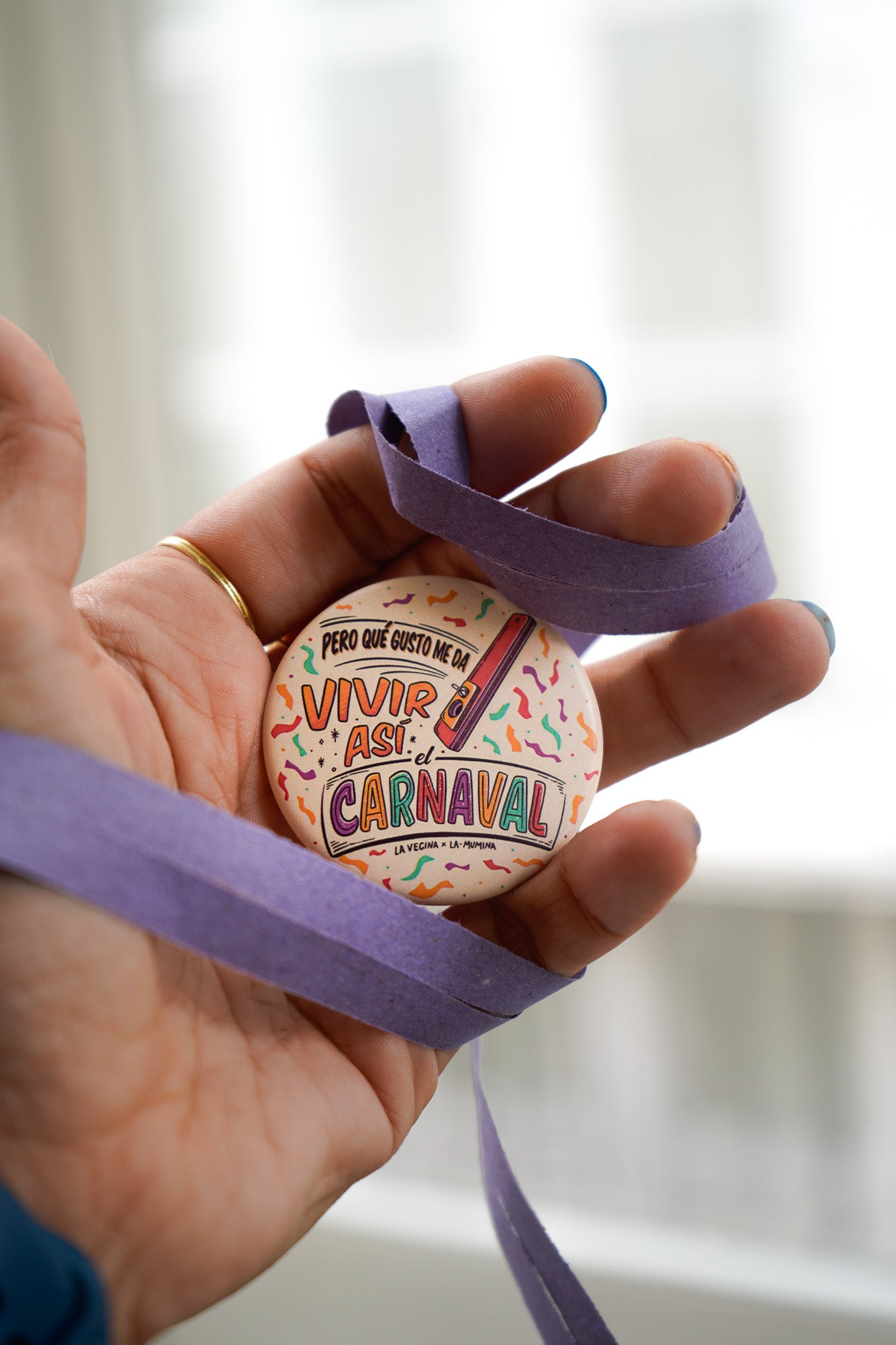 Chapa "Pero qué gusto me da vivir así el carnaval" - PEQUEÑA