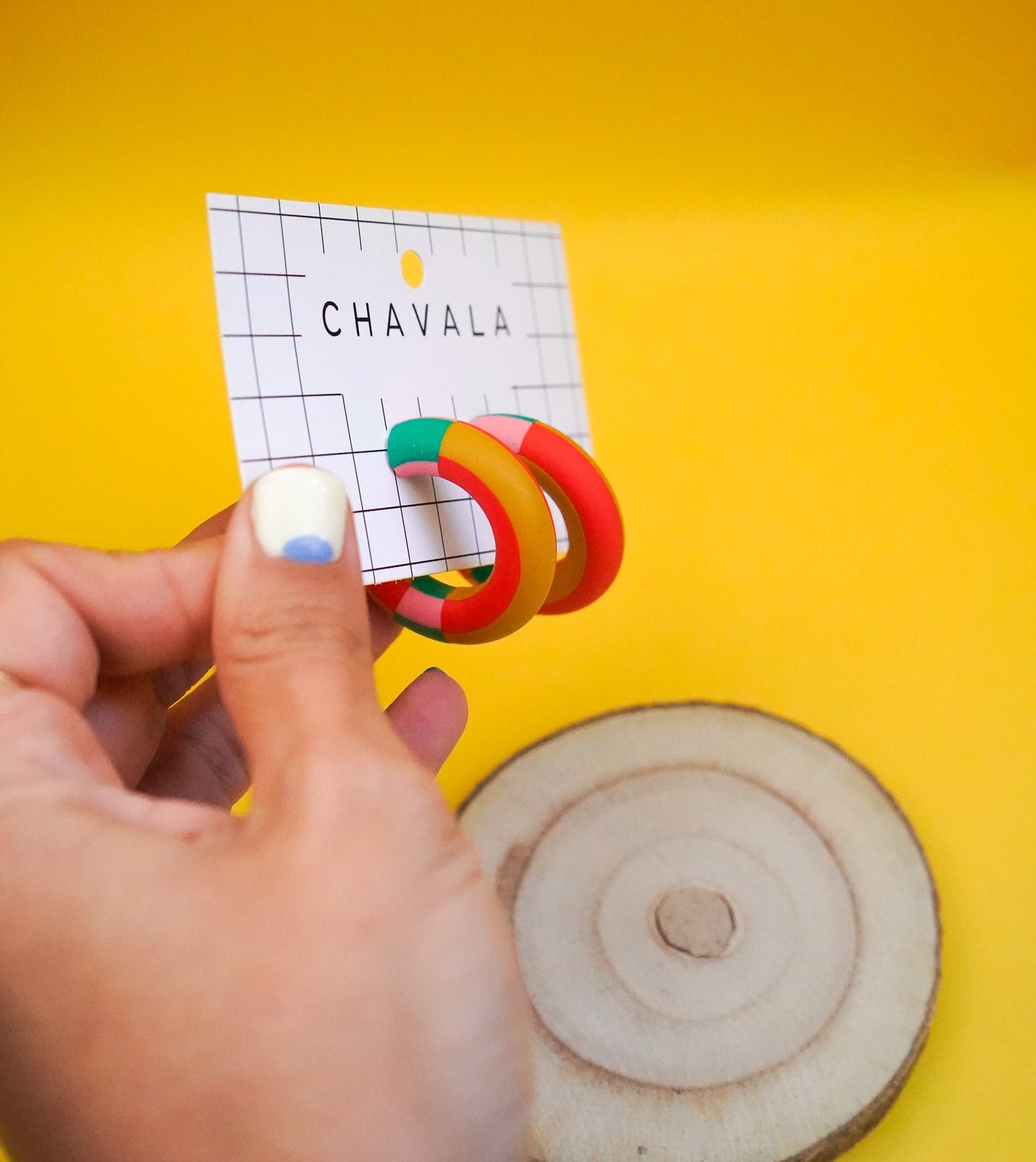 Pendientes #10 rojo amarillo a líneas