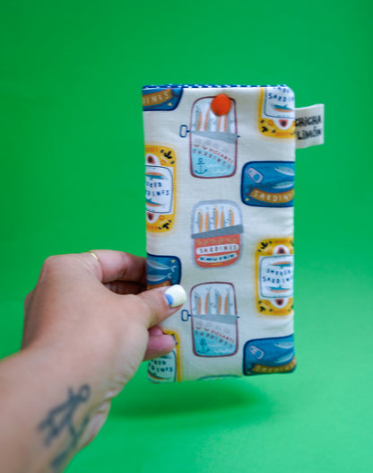 Funda de gafas latas pescao