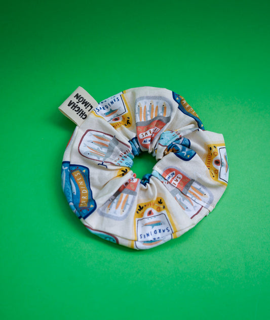 Coletero latas de sardinas